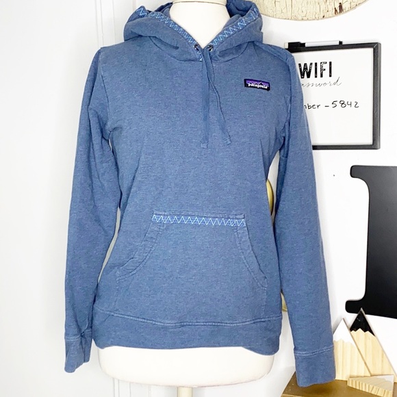 Patagonia Tops - Patagonia women’s hoodie size small